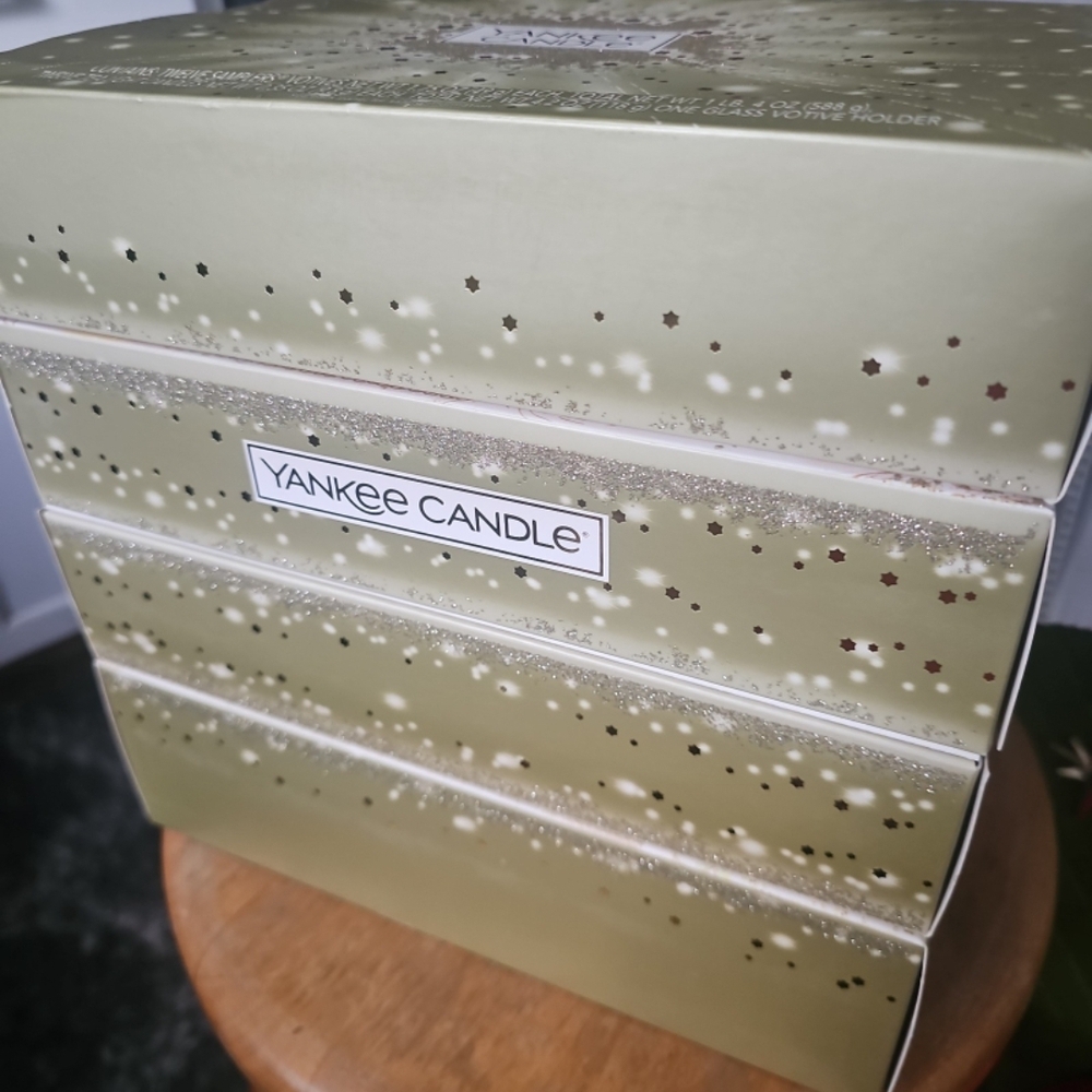 Rare Yankee Candle Christmas Advent Calendar Candles & Votive